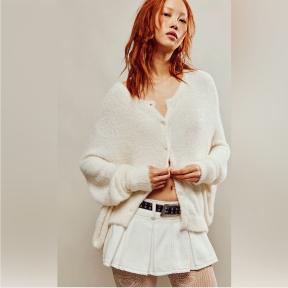 Free People One Wyatt Sela Fuzzy Eyelash Cardigan Sweater Ivory White - Picture 2 of 13